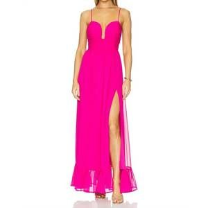 Line and Dot: Elegant Pink Maxi Dress